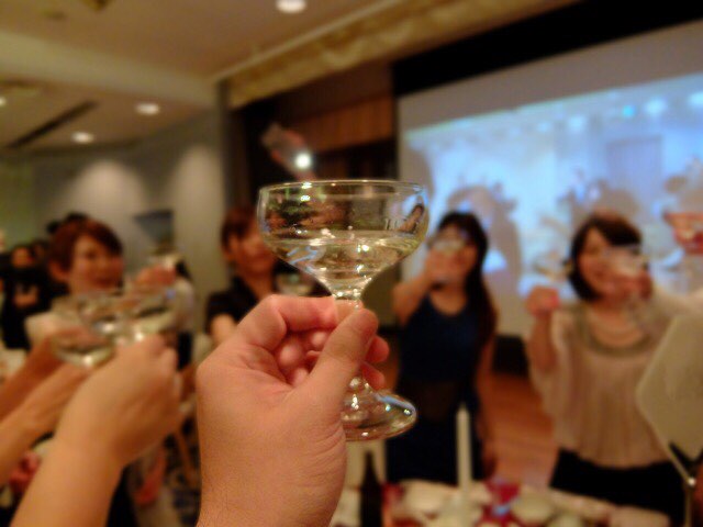結婚式で乾杯