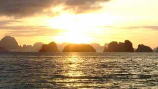 タイの海の夕日
